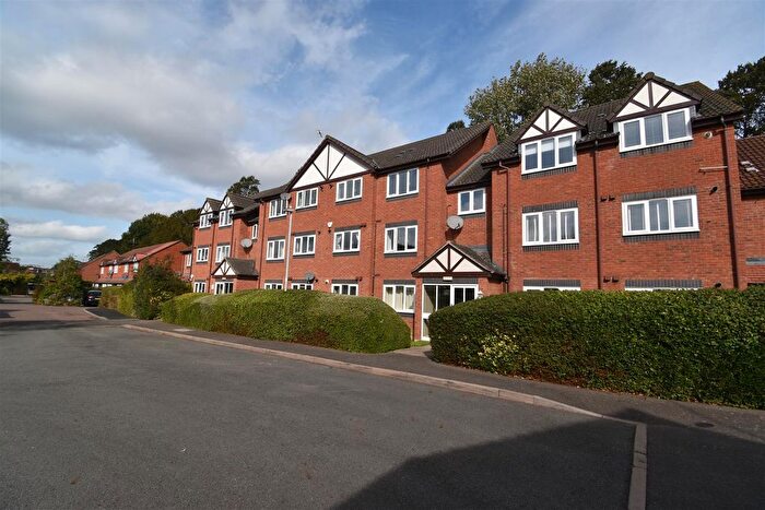 2 Bedroom Flat To Rent In Cobham Green, Whitnash, Leamington Spa, CV31