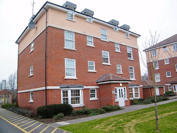 2 Bedroom Flat To Rent In Merrifield Court, Welwyn Garden City, AL7