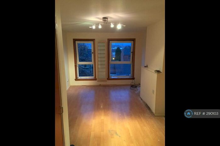 1 Bedroom Flat To Rent In Eglinton Street, Glasgow, G5