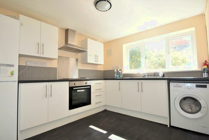 4 Bedroom Terraced House To Rent In Margate Road, Southsea, PO5