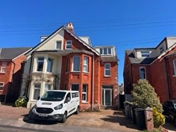 Studio To Rent In Holland Road, Weymouth, DT4