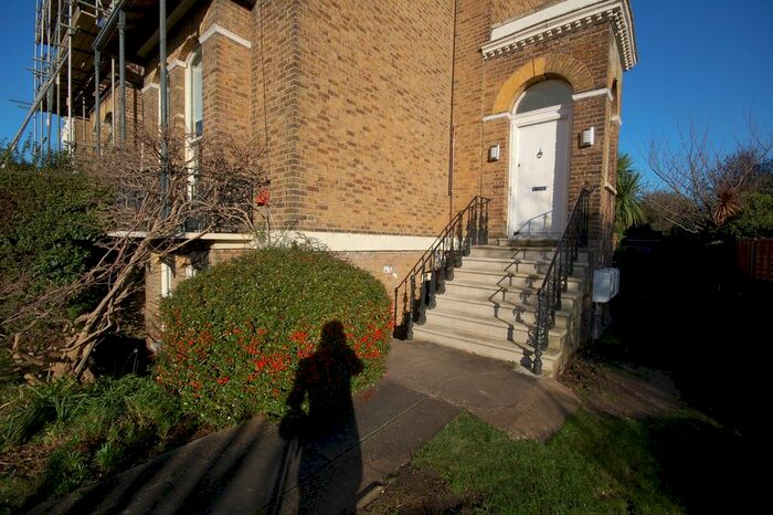 1 Bedroom Flat To Rent In Grove Park Road, London, W4