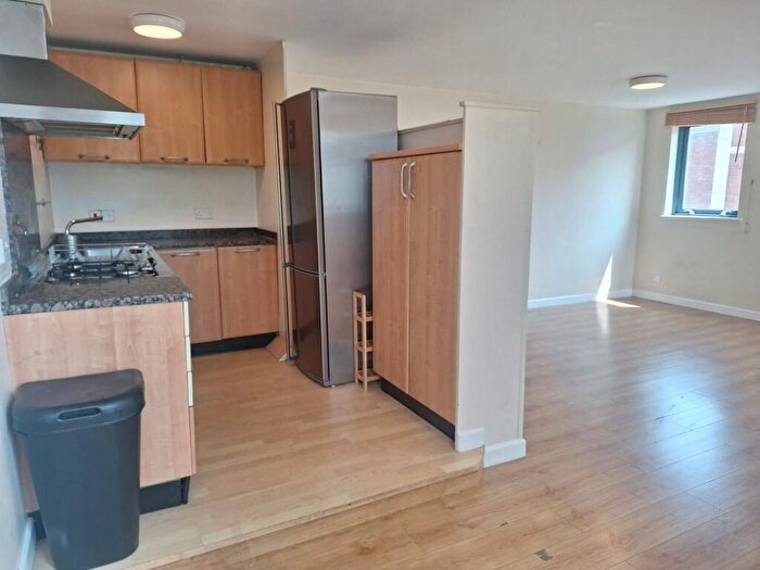 2 Bedroom Flat To Rent In Highland Crescent, Clifton, BS8