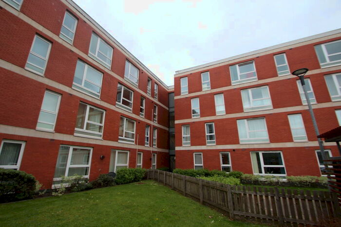 2 Bedroom Flat To Rent In Hanson Park, Dennistoun, G31