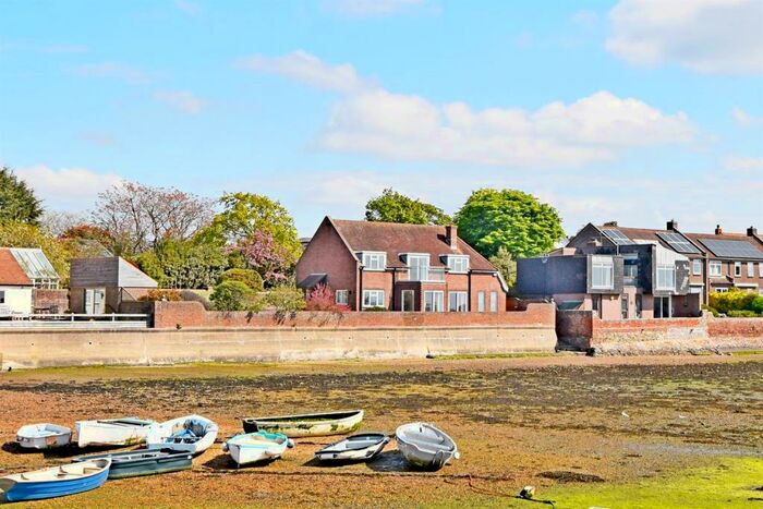 4 Bedroom Detached House To Rent In Tower Street, Emsworth, PO10