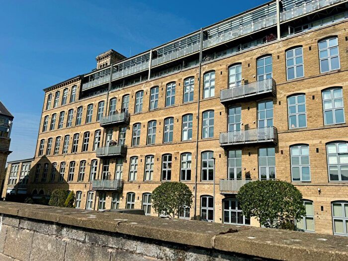 2 Bedroom Flat To Rent In Valley Mill, Park Road, Elland, HX5