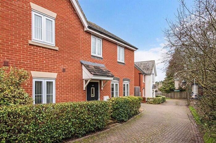 3 Bedroom Semi-Detached House For Sale In Locksbridge Road, Picket Piece, Andover, SP11