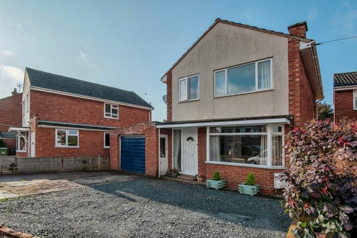 3 Bedroom Detached House For Sale In Glebe Close, Credenhill, Hereford, HR4