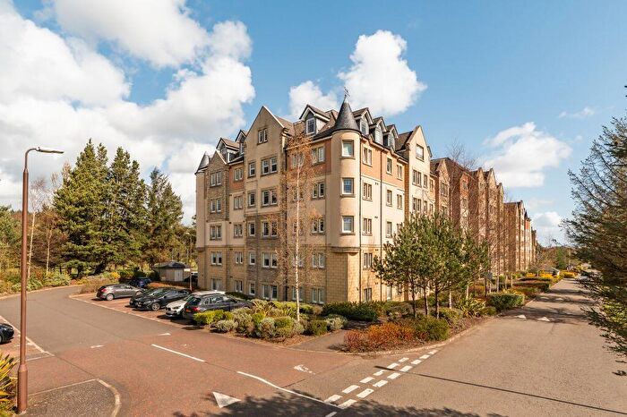 2 Bedroom Flat For Sale In Eagles View, Livingston, EH54