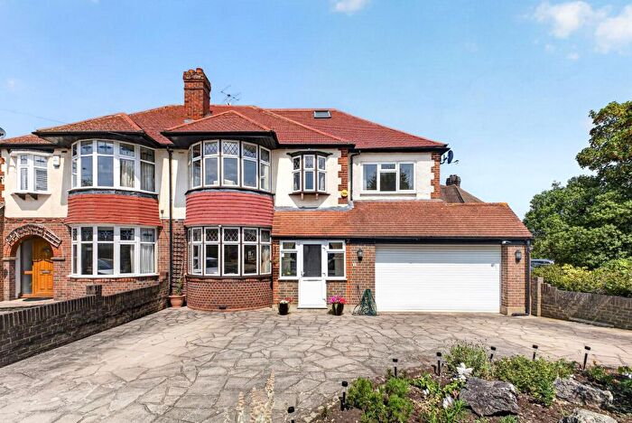 5 Bedroom Semi-Detached House For Sale In Lady Hay, Worcester Park, KT4