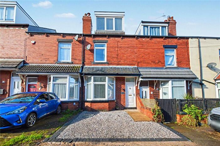 4 Bedroom Terraced House For Sale In Haigh View, Rothwell, Leeds, West Yorkshire, LS26