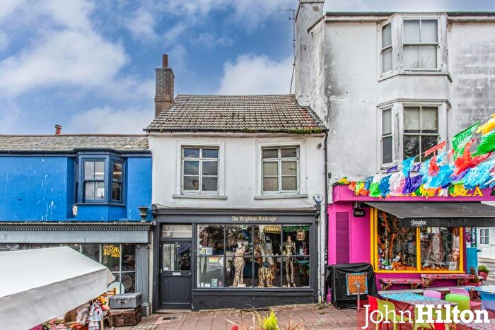 2 Bedroom Maisonette For Sale In Gloucester Road, Brighton, BN1
