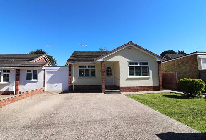 3 Bedroom Detached Bungalow For Sale In Granada Road, Hedge End, SO30