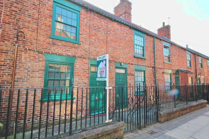 2 Bedroom Terraced House To Rent In Robert Street, Selby, YO8