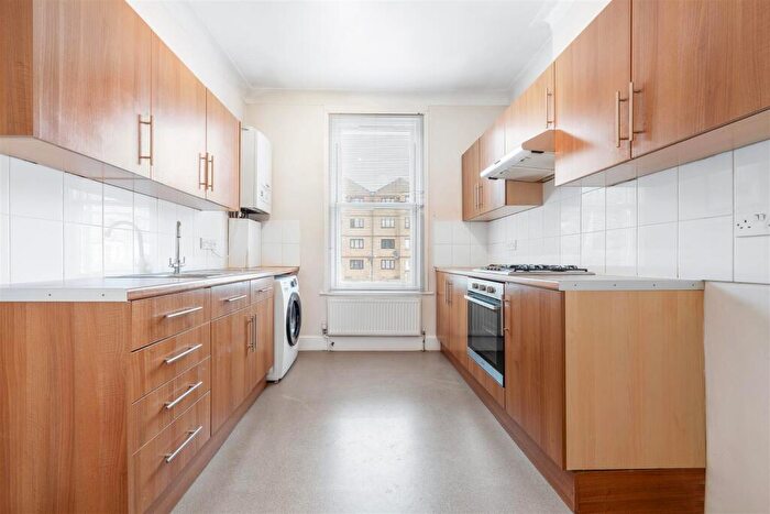 1 Bedroom Flat To Rent In Croydon Road, Anerley, London, SE20