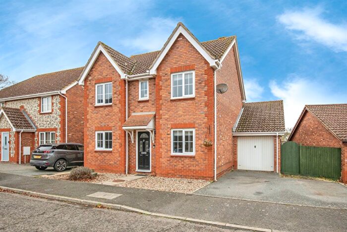 4 Bedroom Detached House For Sale In Spire Chase, Sudbury, CO10