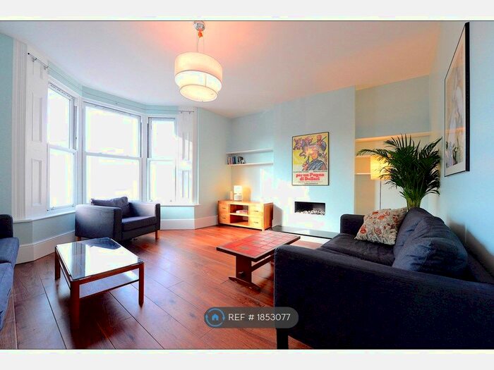 4 Bedroom Flat To Rent In Marriott Road, London, N4