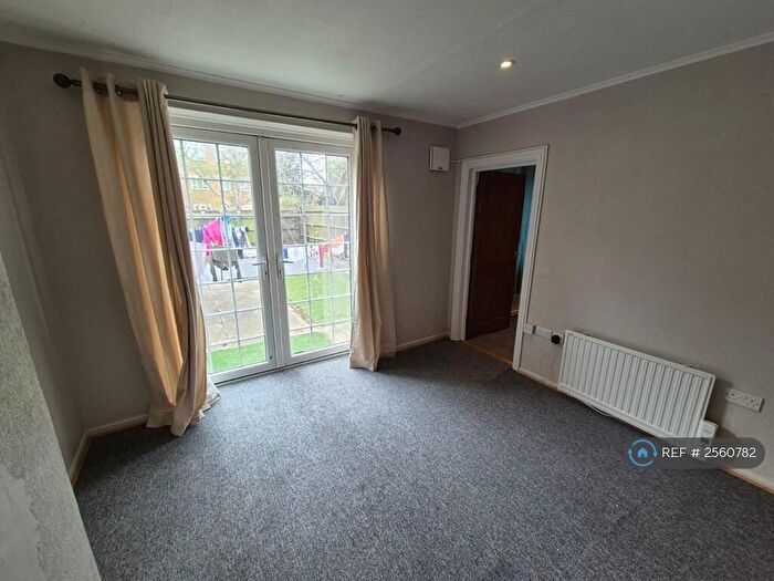 1 Bedroom Flat To Rent In Asplins Road, London, N17