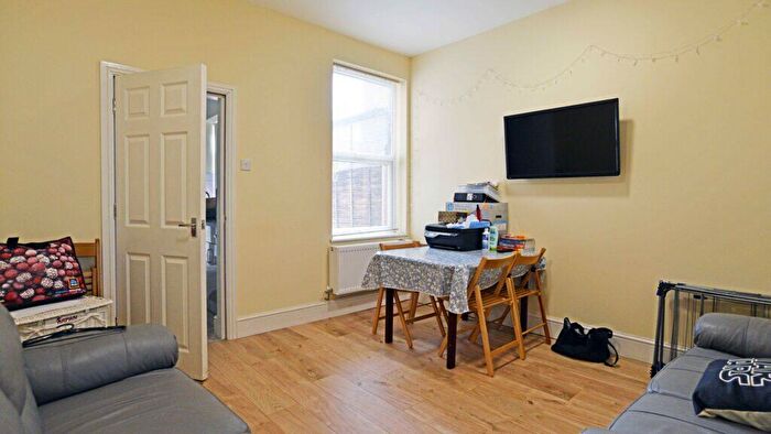 1 Bedroom Terraced House To Rent In Hubert Road Selly Oak, Birmingham, B29