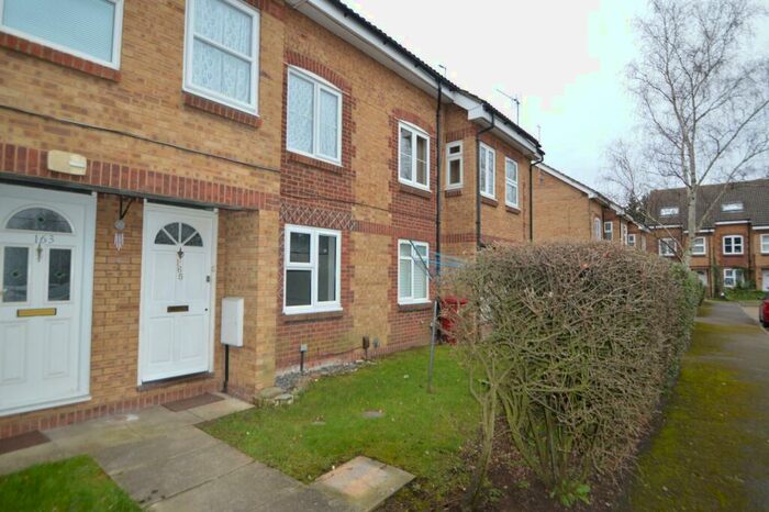1 Bedroom Apartment To Rent In Maplin Park, Langley, Berkshire, SL3