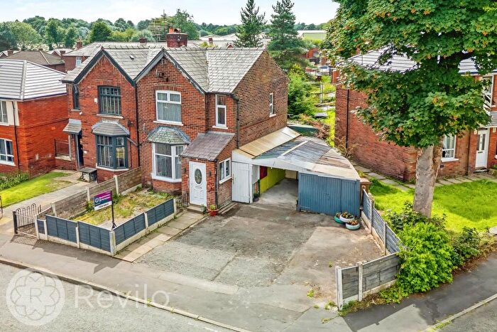 3 Bedroom Semi-Detached House For Sale In Brotherod Hall Road, Rochdale, OL12