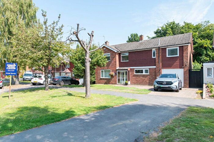 5 Bedroom Detached House For Sale In Cob Drive, Shorne, Kent, DA12