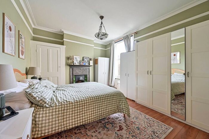 3 Bedroom Maisonette To Rent In Durnsford Road, Southfields, London, SW19