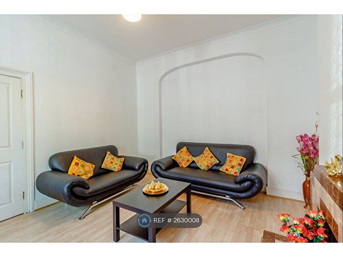 4 Bedroom Terraced House To Rent In Landseer Road, Ju, N19
