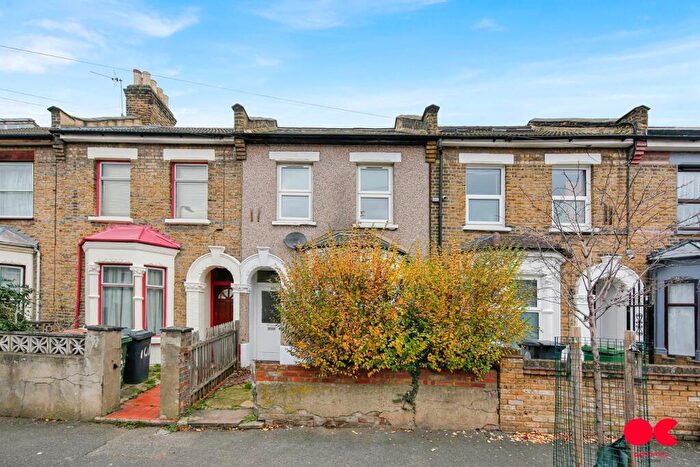 3 Bedroom Terraced House To Rent In Frith Road, Leytonstone, E11
