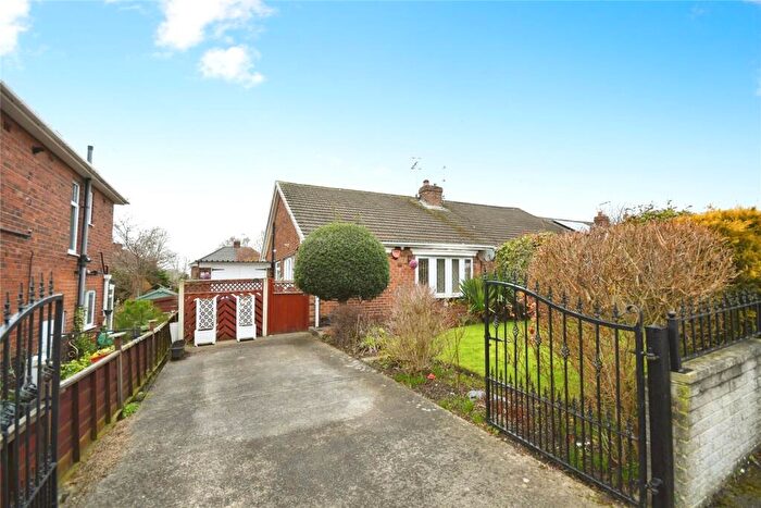 2 Bedroom Bungalow For Sale In Hillcrest Grove, Staveley, Chesterfield, Derbyshire, S43