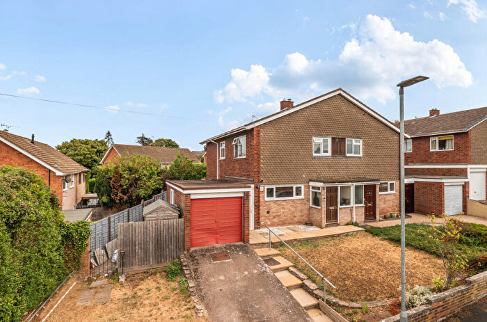 3 Bedroom Semi-Detached House For Sale In Biddulph Rise, Hereford, Herefordshire, HR1