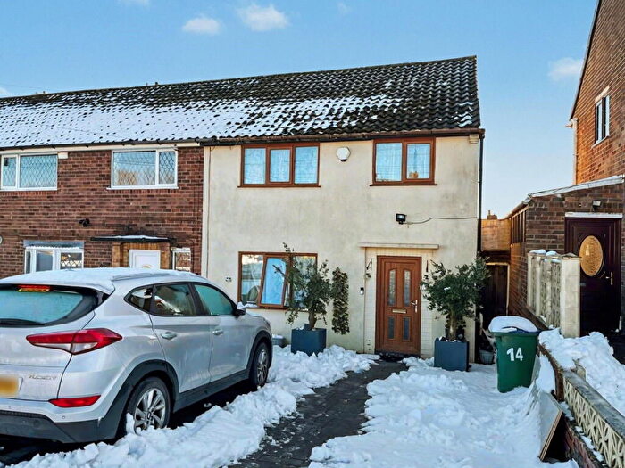 3 Bedroom End Of Terrace House For Sale In Gilbert Avenue, Tividale, Oldbury, B69