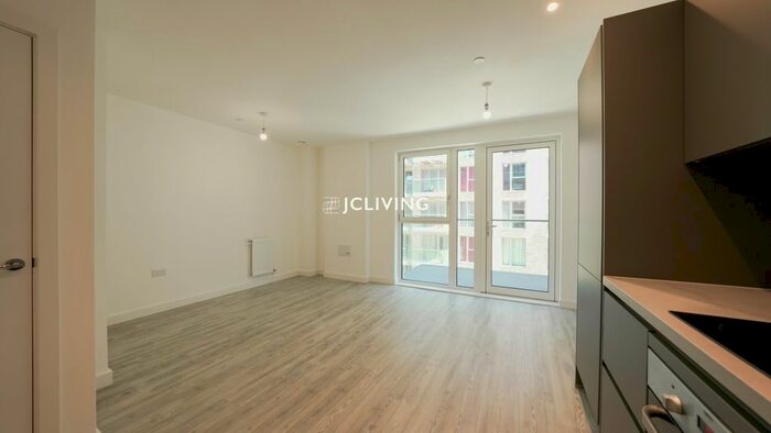 1 Bedroom Flat To Rent In St. Pier Court, Thunderer St. London, E13