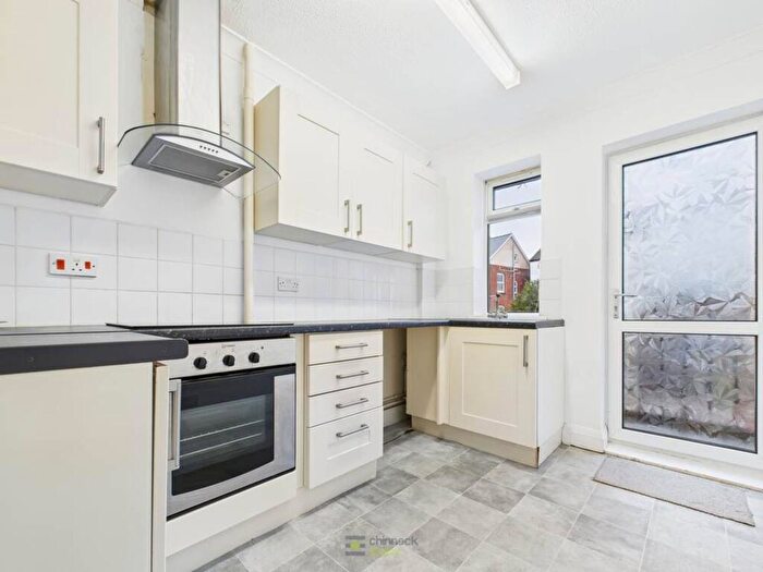 3 Bedroom Flat To Rent In Victoria Road South, Merton Court Victoria Road South, PO5