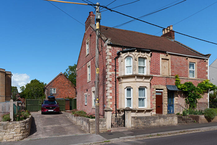 5 Bedroom Semi-Detached House For Sale In Ashton Street, Trowbridge, BA14