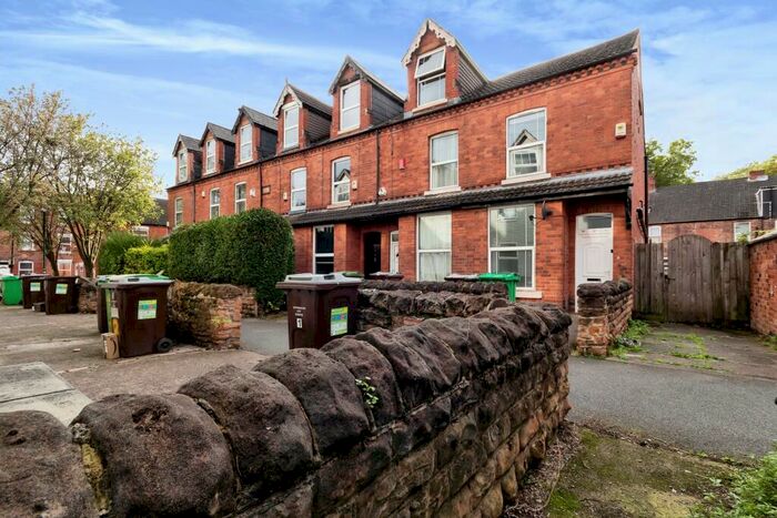 4 Bedroom Terraced House For Sale In Frederick Grove, Nottingham, Nottinghamshire, NG7