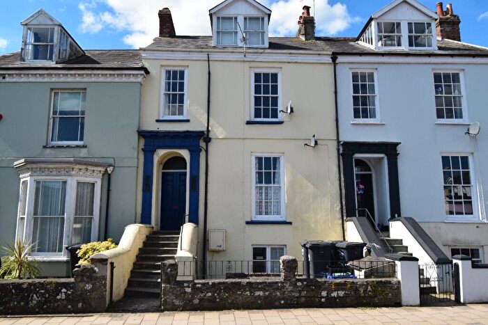 1 Bedroom Flat To Rent In Newport Road, Newport, Barnstaple, EX32