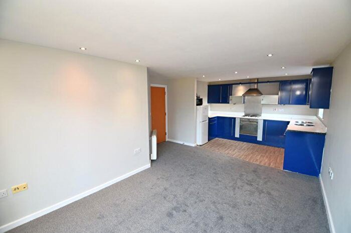 3 Bedroom Apartment To Rent In Walker House, Elmira Way, Salford, M5