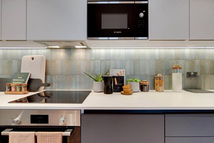 2 Bedroom Flat To Rent In Uncle Wembley, Wembley, HA9