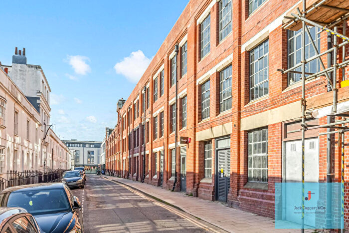 1 Bedroom Flat For Sale In Robert Street, Brighton, BN1