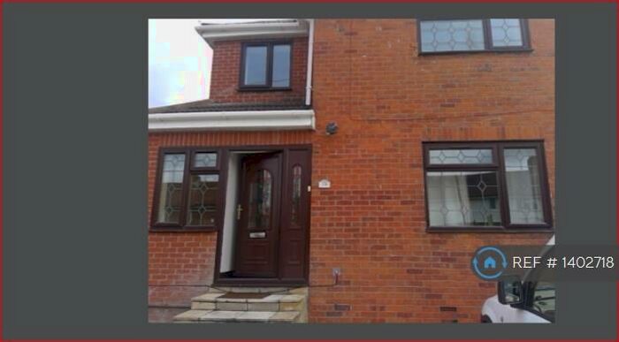 4 Bedroom End Of Terrace House To Rent In Salcombe Road, Reading, RG2