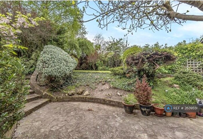 1 Bedroom Flat To Rent In Creighton Avenue, London, N10
