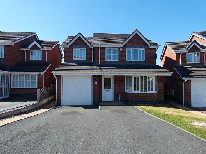 4 Bedroom Detached House To Rent In Woodside Road, Ketley, Telford, TF1