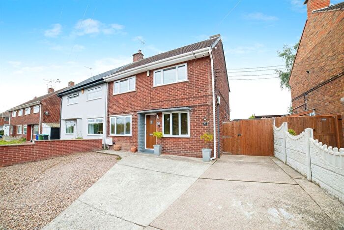 3 Bedroom Semi-Detached House For Sale In Little John Avenue, Warsop, Mansfield, NG20