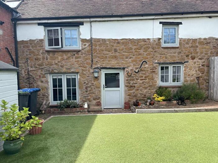 4 Bedroom Cottage To Rent In High Street, Napton, Southam, CV47