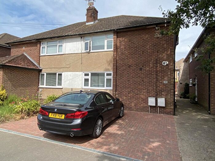 2 Bedroom Ground Maisonette To Rent In Marlborough Road, Pilgrims Hatch, CM15