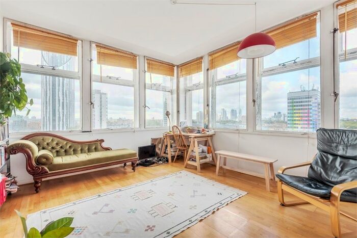 1 Bedroom Flat To Rent In Metro Central Heights, 119 Newington Causeway, Elephant And Castle SE1