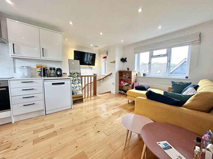 2 Bedroom Flat To Rent In Woodwell Road, Shirehampton, BS11