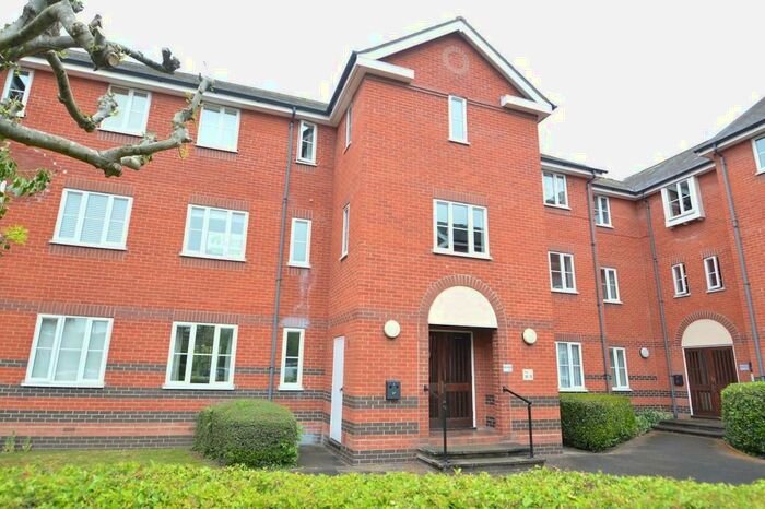 2 Bedroom Ground Flat To Rent In Millbridge, Halstead, CO9