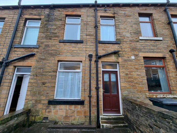 2 Bedroom Terraced House To Rent In Hampton Street, Halifax, HX1